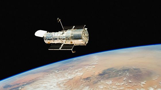 Entro il 2040 mezzo milione di satelliti in orbita: come evitare il caos spaziale