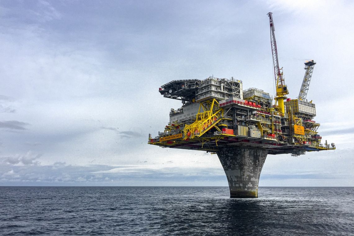 Gli investimenti delle compagnie mostrano che il futuro è ancora affidato ai fossili