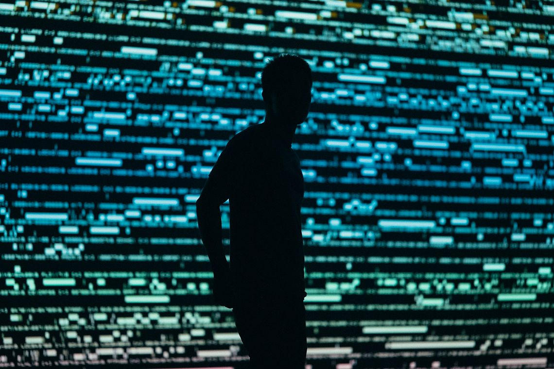 Open source intelligence: lo spionaggio del futuro è online