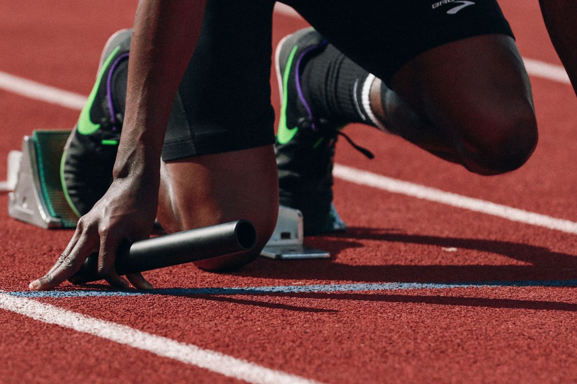 Caldo estremo, gare rinviate: come la crisi climatica sta cambiando lo sport