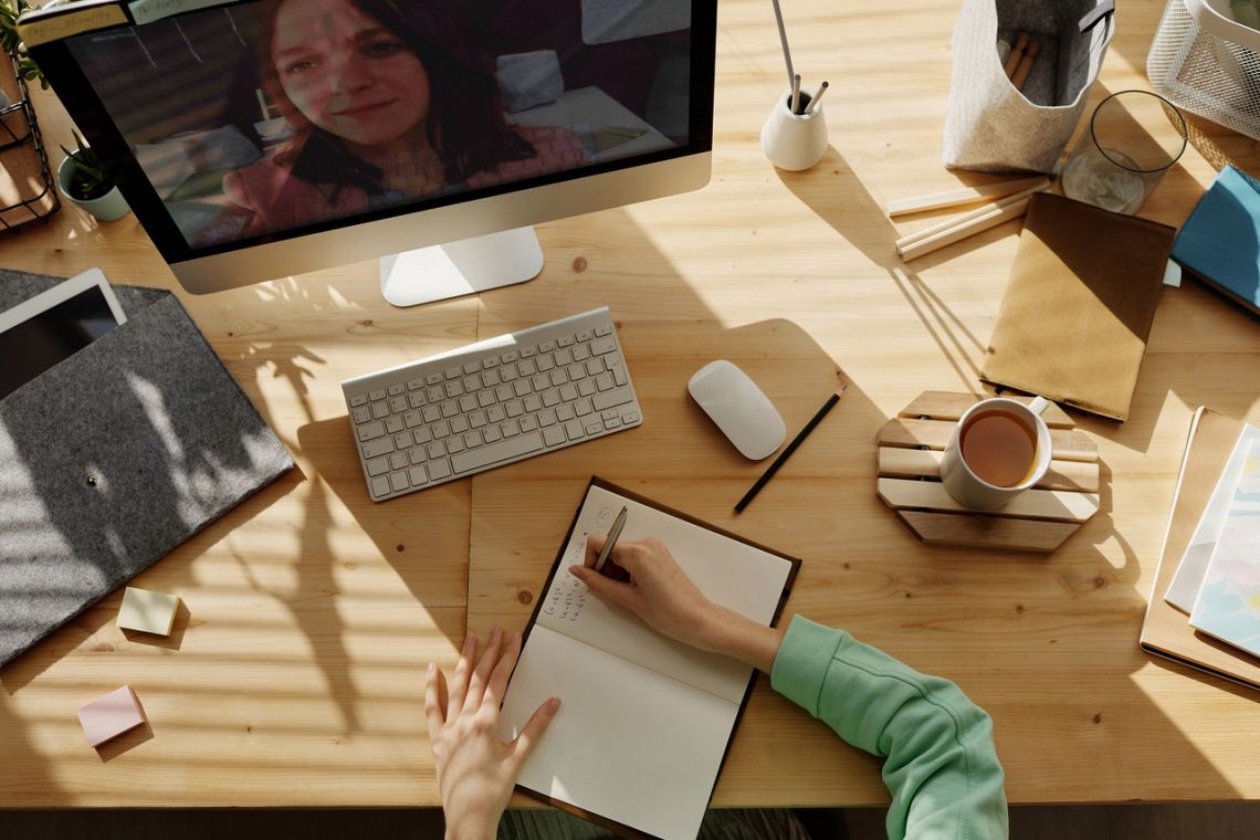 Serve più formazione nelle scuole per orientarsi in un mondo digitale
