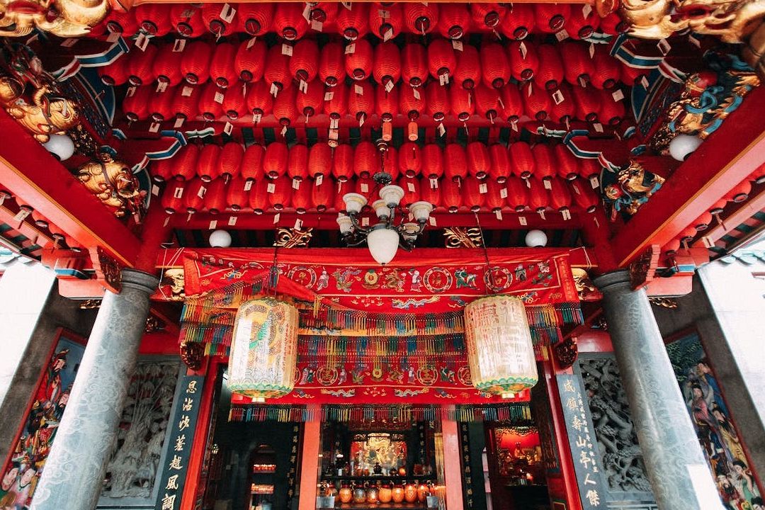 Spiritualità 2.0: in Cina l’AI trasforma la tradizionale arte della divinazione