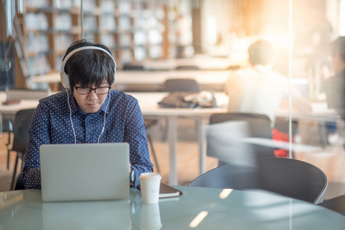 La formazione online favorirà un equo accesso all’istruzione?