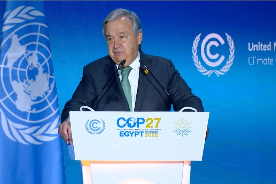 Guterres: siamo sulla strada per l’inferno climatico con il piede sull’acceleratore