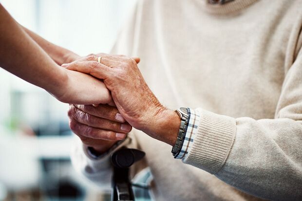 Cresce l’attenzione alla necessità di un sano dialogo intergenerazionale
