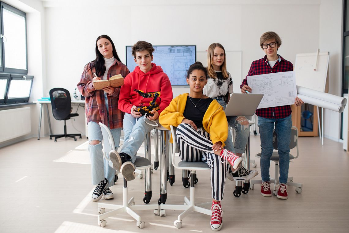 Dieci casi di innovazione nelle scuole: la raccolta “Next Generation Schools”