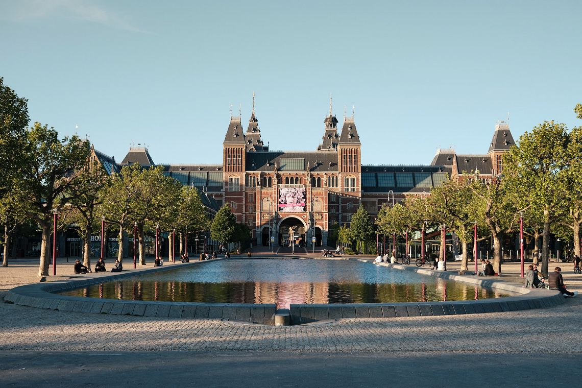 Amsterdam: il Rijksmuseum sta affondando a causa della siccità