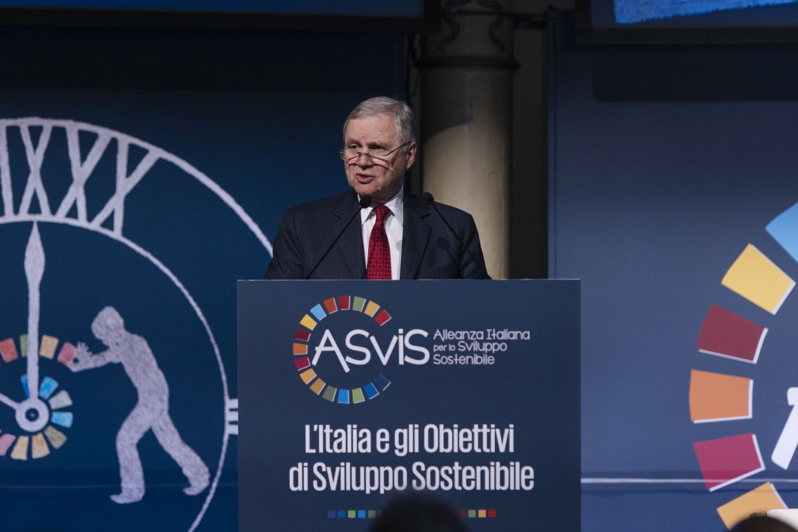 Visco: per decarbonizzare le nostre economie serve una “chiara tabella di marcia”