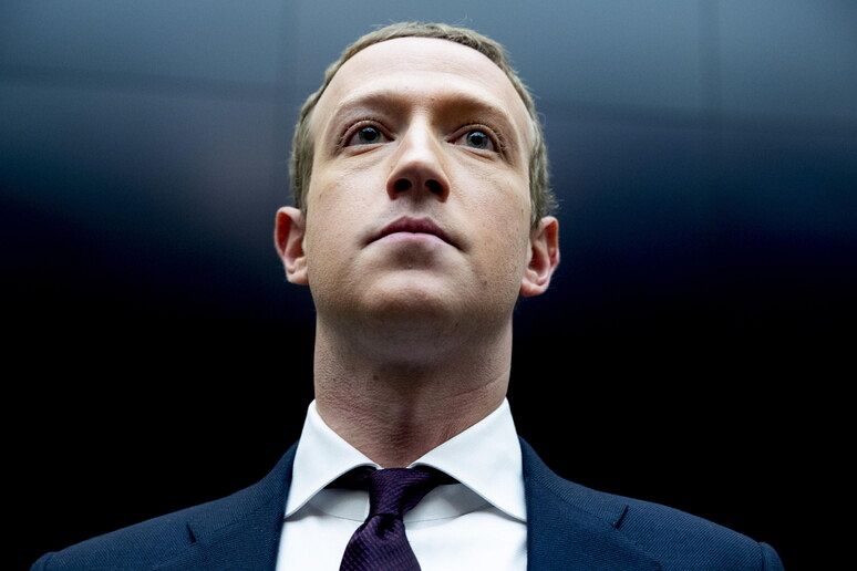 Le promesse di Zuckerberg di rendere le piattaforme più sicure