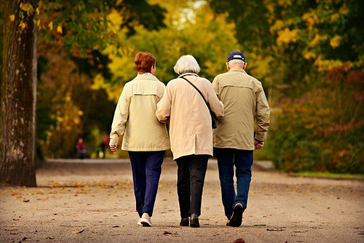 Più anziani e più disabili in Italia nel 2060: come favorire una mobilità “intelligente”